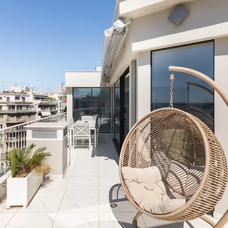 Aria, Lux Seafront Apt With White Tower View * Салоніки