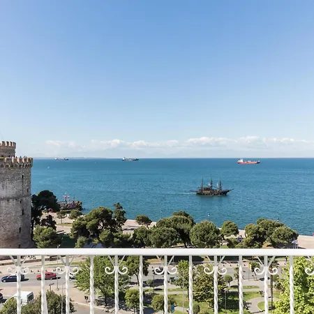Aria, Lux Seafront Apt With White Tower View * Салоніки